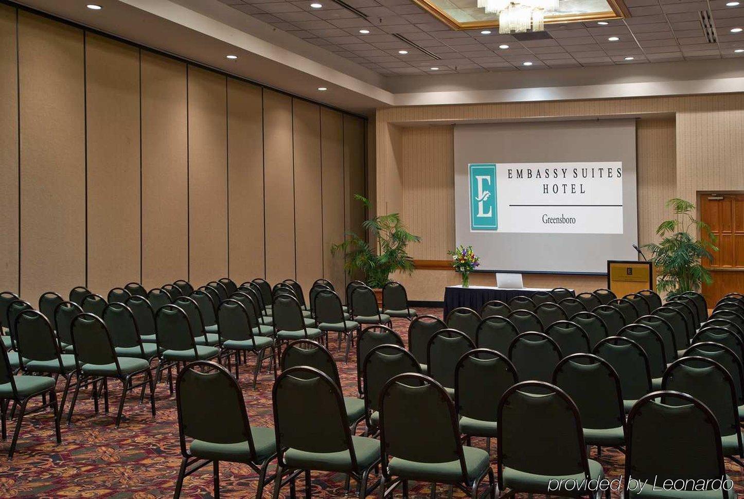 Embassy Suites By Hilton Greensboro Airport Зручності фото