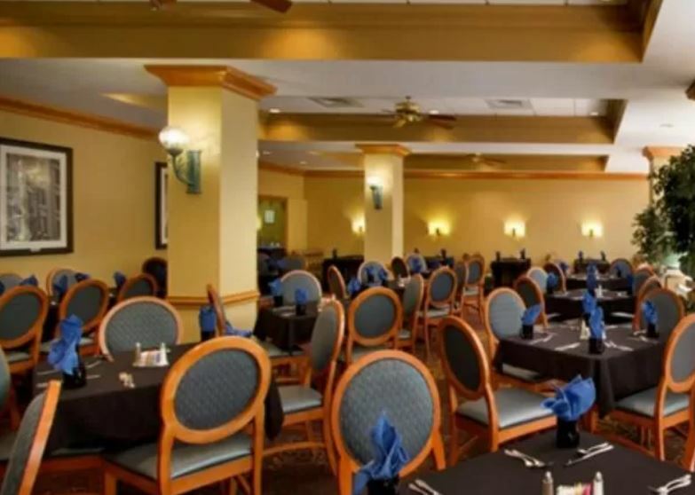 Embassy Suites By Hilton Greensboro Airport Екстер'єр фото